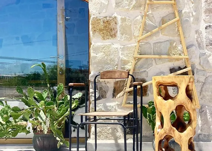 Naif - Adults Only 괴레메